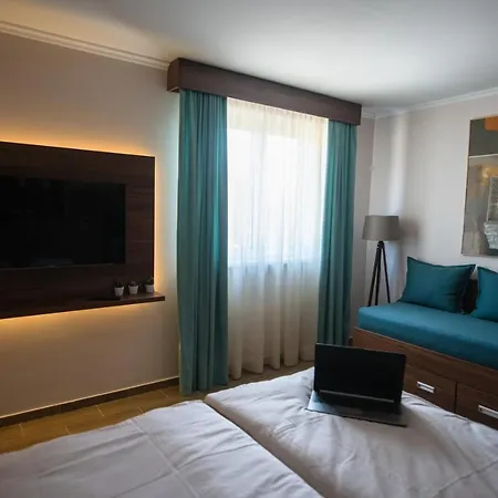 Dolce アパート *